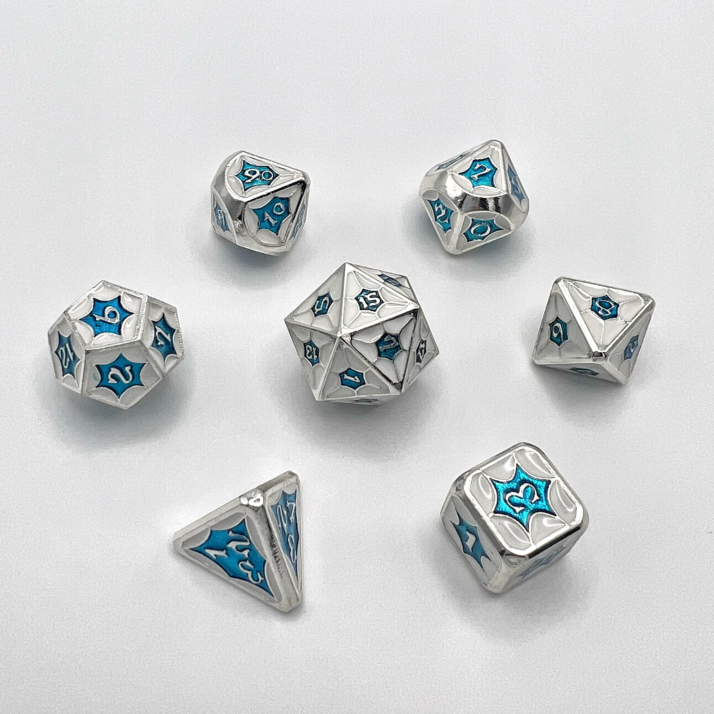 Spider Web Metal Dice Set - White/Blue w/ Silver